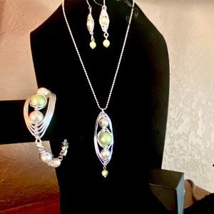 OOAK Handcrafted Wire Wrapped, Green Pearl, Silvertone Herringbone Jewelry Sets